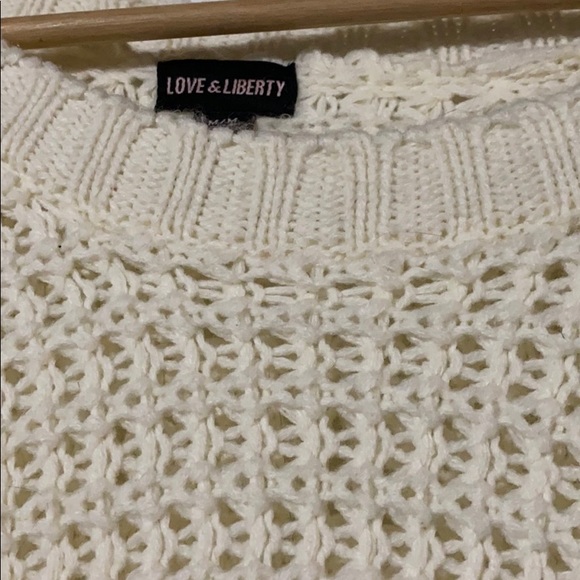 Love & Liberty sweater - Picture 2 of 4